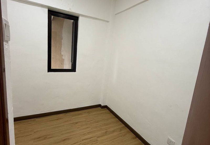 Flat Taman Plentong Utama