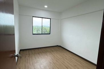 Flat Taman Plentong Utama
