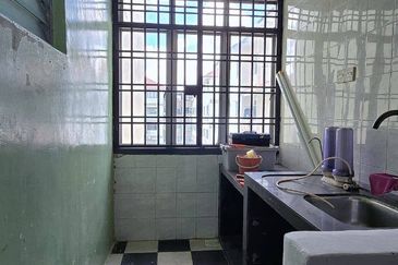 Rumah Pangsa Permas Jaya