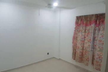 Taman Harmoni 2 Flat