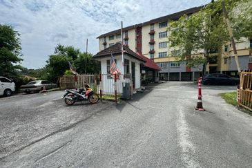 Rosevilla Apartment, Taman Sri Putri, Kulai, Johor , Apartment for sale