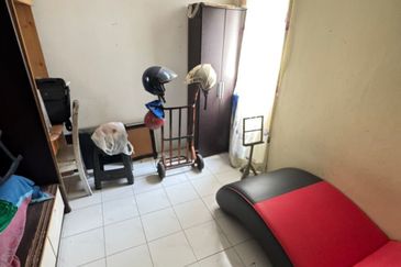 Rosevilla Apartment, Taman Sri Putri, Kulai, Johor , Apartment for sale