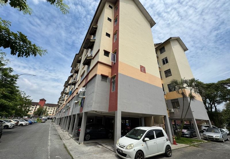 Rosevilla Apartment, Taman Sri Putri, Kulai, Johor , Apartment for sale