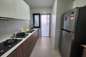 Seasons Luxury Apartments @ Amara Larkin