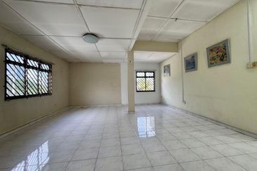 Stulang Laut / Darat