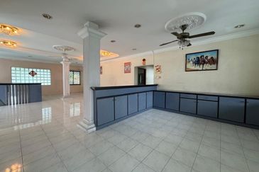 Stulang Laut / Darat