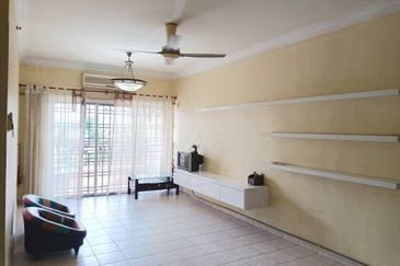 Prima Regency (Dorchester Court)