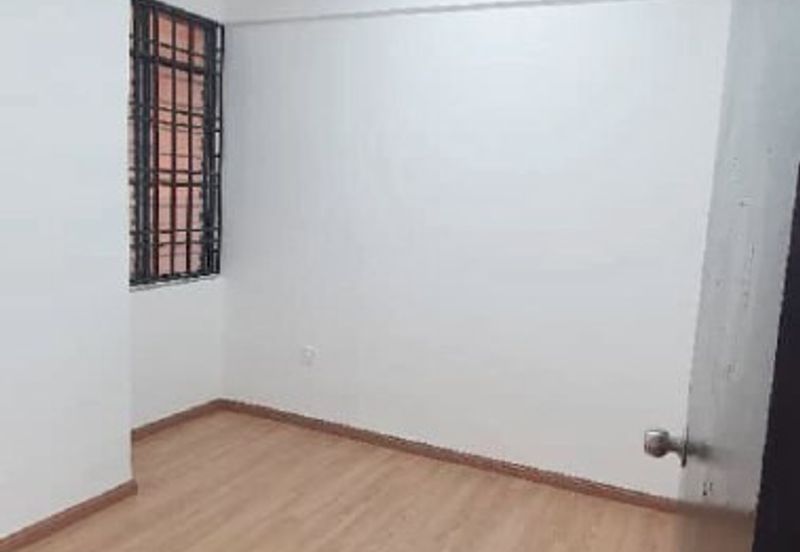 Flat Temenggong, Bandar Indahpura