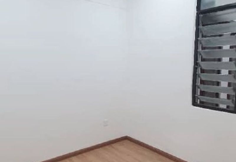 Flat Temenggong, Bandar Indahpura