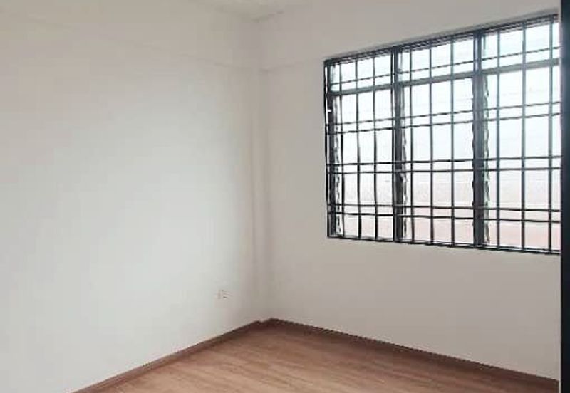 Flat Temenggong, Bandar Indahpura