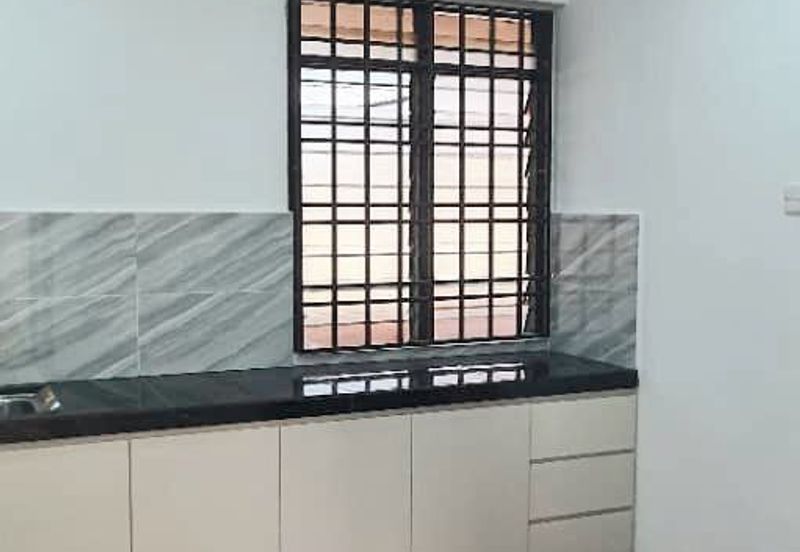 Flat Temenggong, Bandar Indahpura