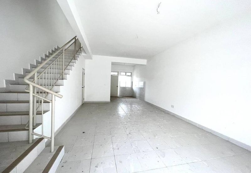 The Fern, Meridin East