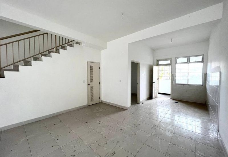 The Fern, Meridin East