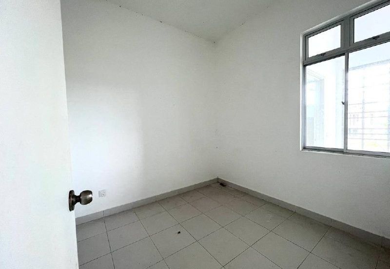 The Fern, Meridin East