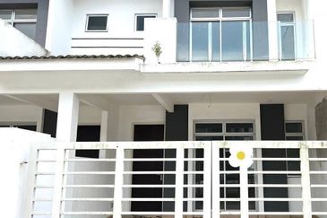 The Fern, Meridin East