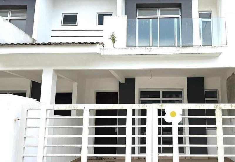 The Fern, Meridin East