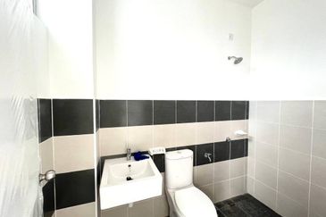 The Fern, Meridin East