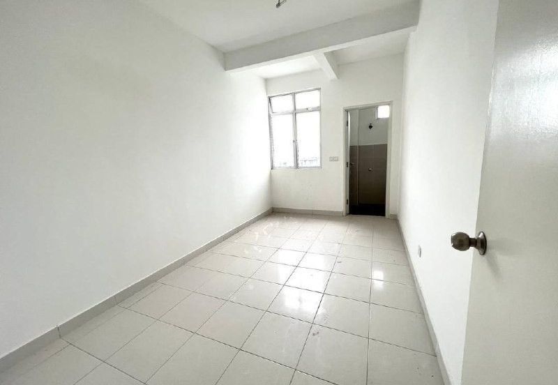 The Fern, Meridin East