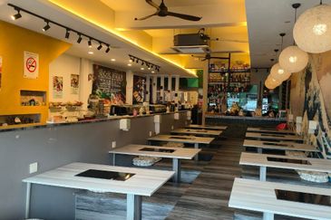 Taman Barsatu, Kulai, Johor , Double Storey Shop House End Lot For Sale 