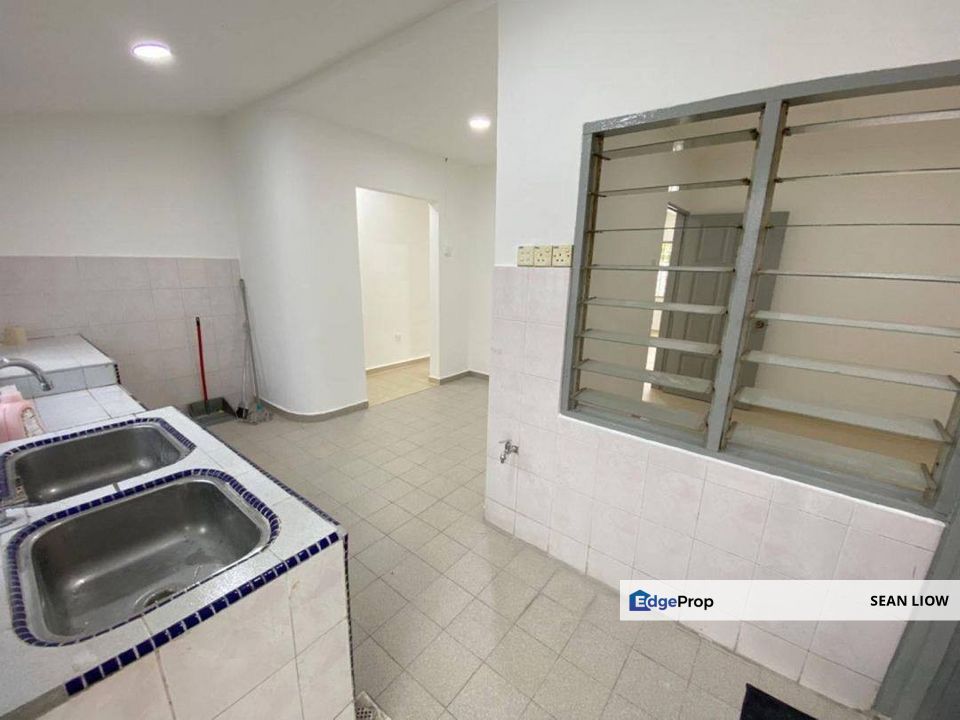 Taman Universiti, Skudai, Johor , Single storey low cost For Sale , Johor, Skudai