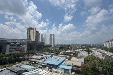 Dedaun Hijau (Greenfield Regency)