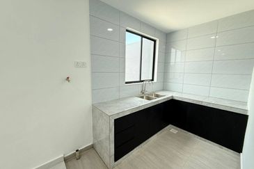 Bandar Baru Seri Alam