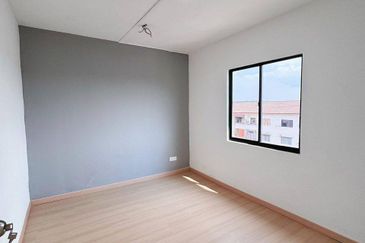 Flat Tasek 64, Bandar Baru Seri Alam