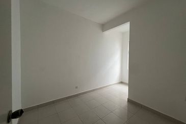 Erica @ Meridin East