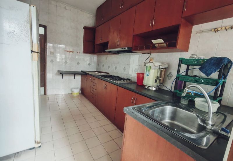 Dwi Mahkota Condominium