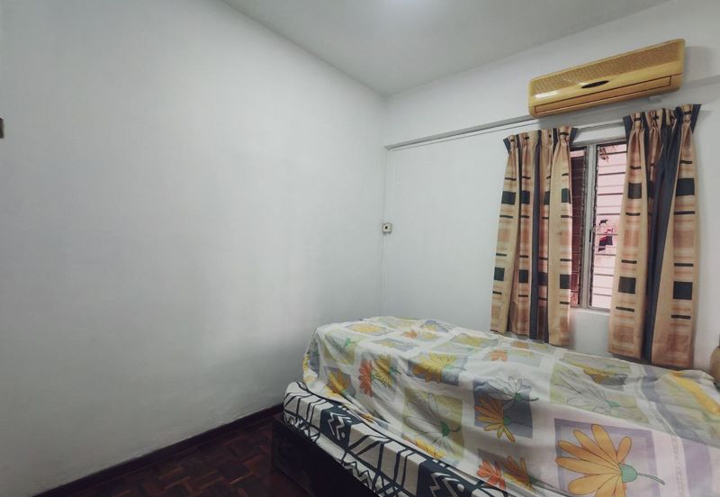 Dwi Mahkota Condominium