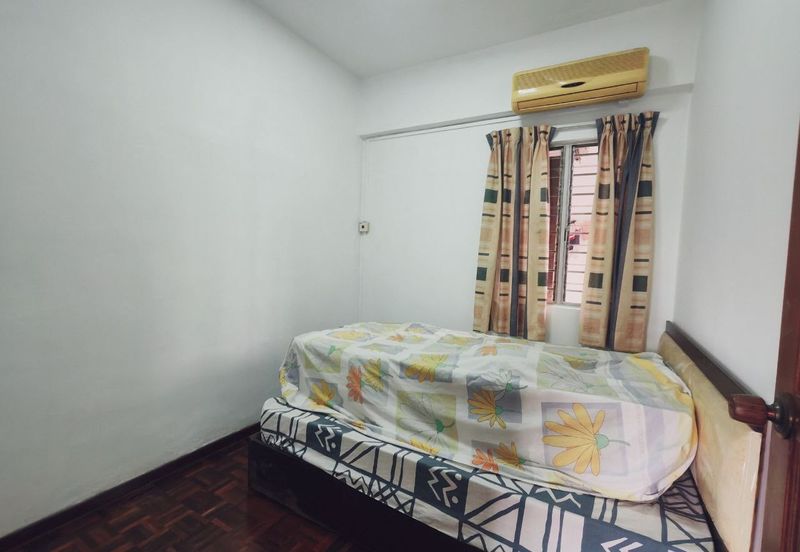 Dwi Mahkota Condominium