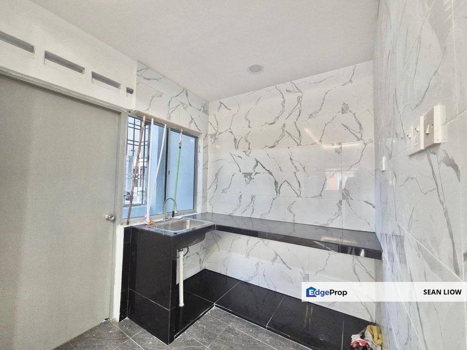 Taman Bukit Mewah, Tampoi, Johor , Flat For Sale , Johor, Tampoi