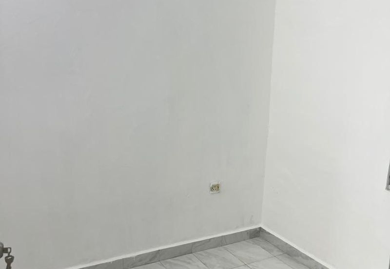 Flat Temenggong, Bandar Indahpura