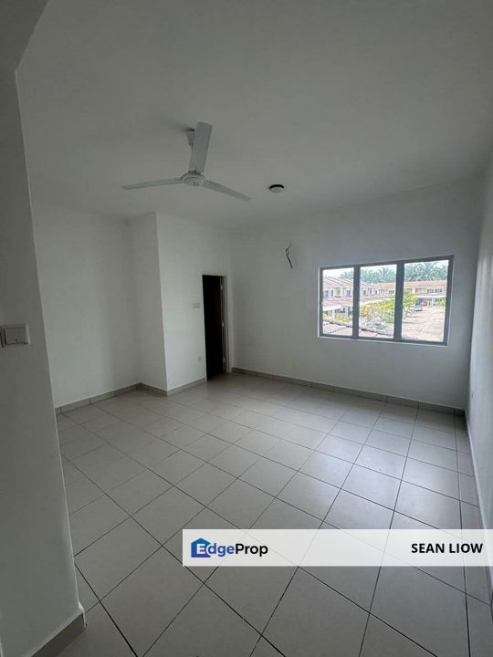 Bandar Putera Indah, Batu Pahat, Johor , Renovated Double Storey Terrace Home For Sale , Johor, Batu Pahat