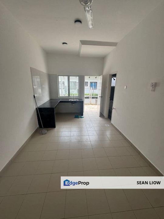 Bandar Putera Indah, Batu Pahat, Johor , Renovated Double Storey Terrace Home For Sale , Johor, Batu Pahat