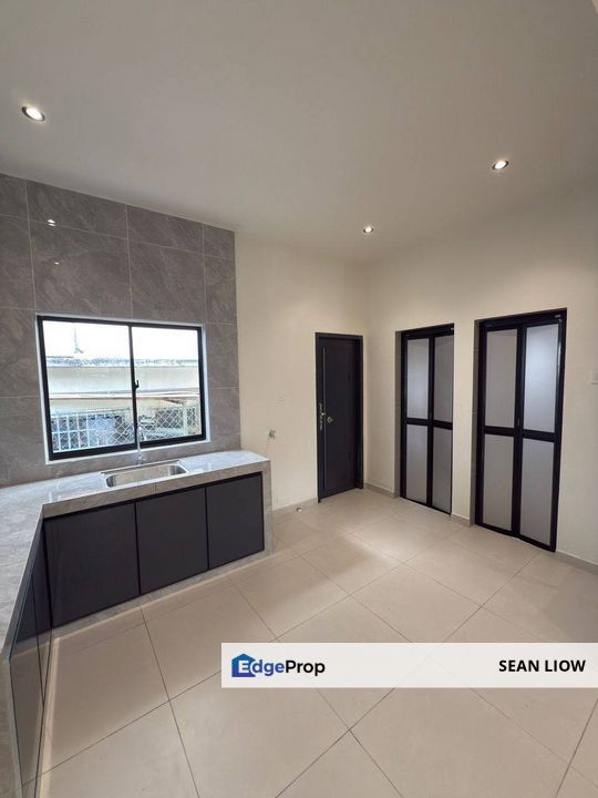 Taman Dahlia, Tampoi, Johor , Single Storey Low Cost For Sale , Johor, Tampoi