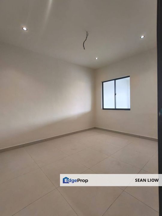 Taman Dahlia, Tampoi, Johor , Single Storey Low Cost For Sale , Johor, Tampoi