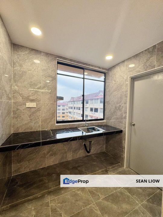 Taman Daya, Johor Bahru, Johor , Luxury Flat For Sale , Johor, Johor Bahru