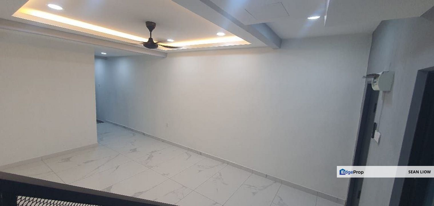 Taman Wawasan kelapa Sawit, Kulai, Johor , Double Storey Low Cost For Sale , Johor, Kulai