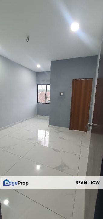 Taman Wawasan kelapa Sawit, Kulai, Johor , Double Storey Low Cost For Sale , Johor, Kulai
