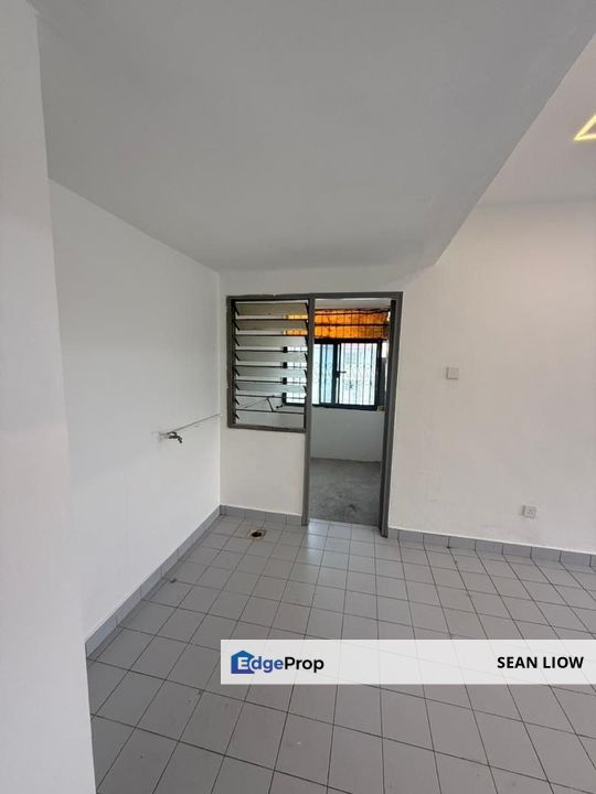 Bandar Baru Permas Jaya, Permas Jaya/Senibong, Johor , Level 5 Flat For Sale , Johor, Permas Jaya/Senibong