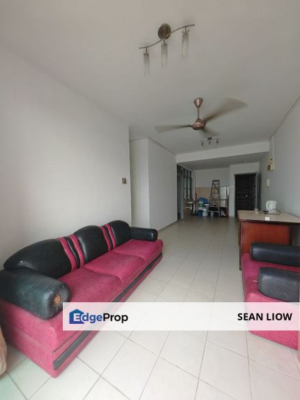 Mount Austin , Lake View Suite Apartment for sale , Johor, Johor Bahru