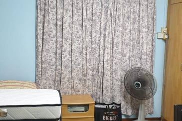 Lily & Jasmine Apartment