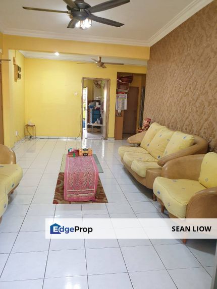 Tampoi Indah , Lily & Jasmine Apartment for sale 1st floor Good condition, Johor, Tampoi