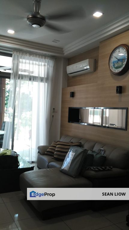 Molek Pine 3, Johor Bahru, Johor , condominium with private garden for sale , Fully Furnished, Johor, Johor Bahru