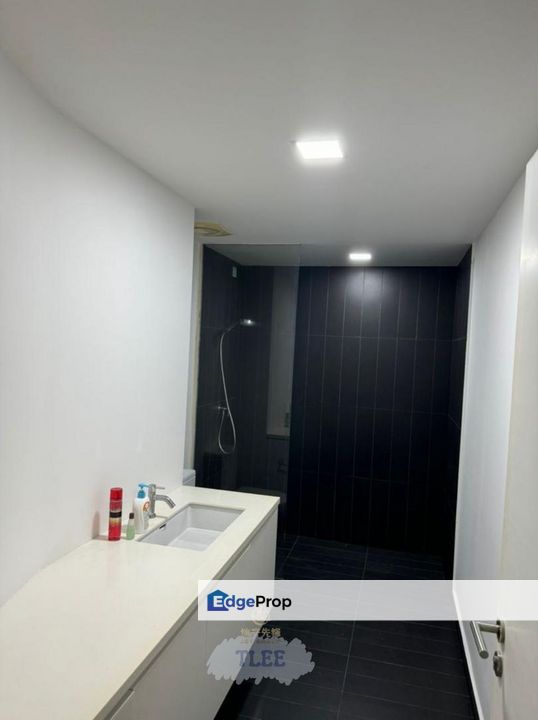 Petaling Jaya The Hub Signature Suits For Sale, Selangor, Petaling Jaya