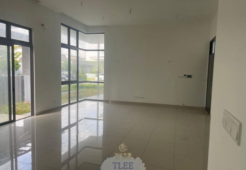 Broadleaf Residences, Hometree