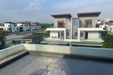 Broadleaf Residences, Hometree