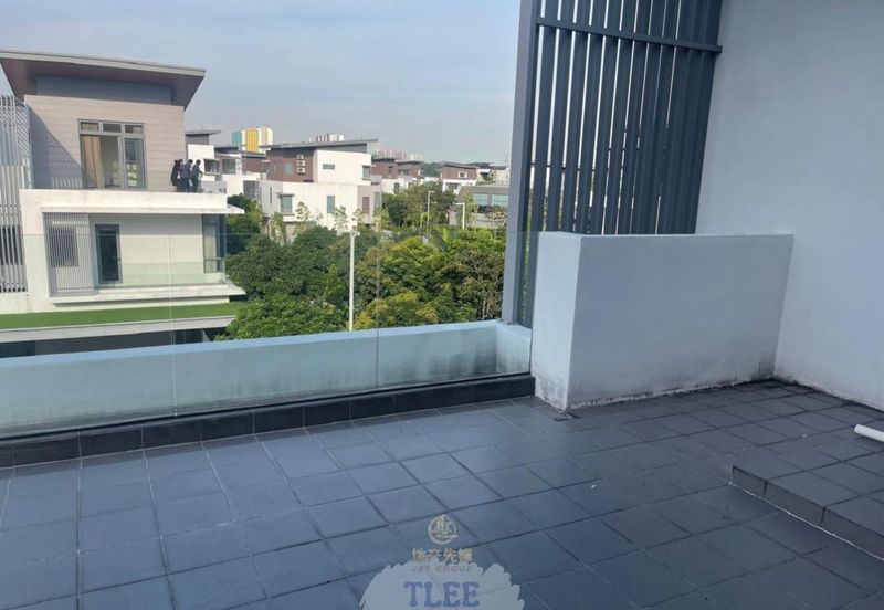 Broadleaf Residences, Hometree