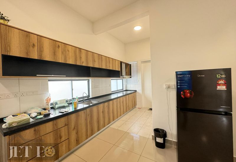 Lucent Residence @ twentyfive.7